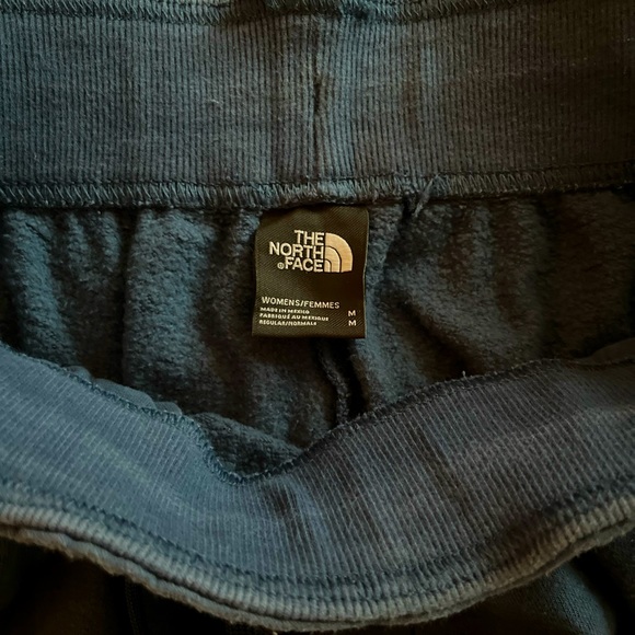 The North Face Joggers - Picture 5 of 5